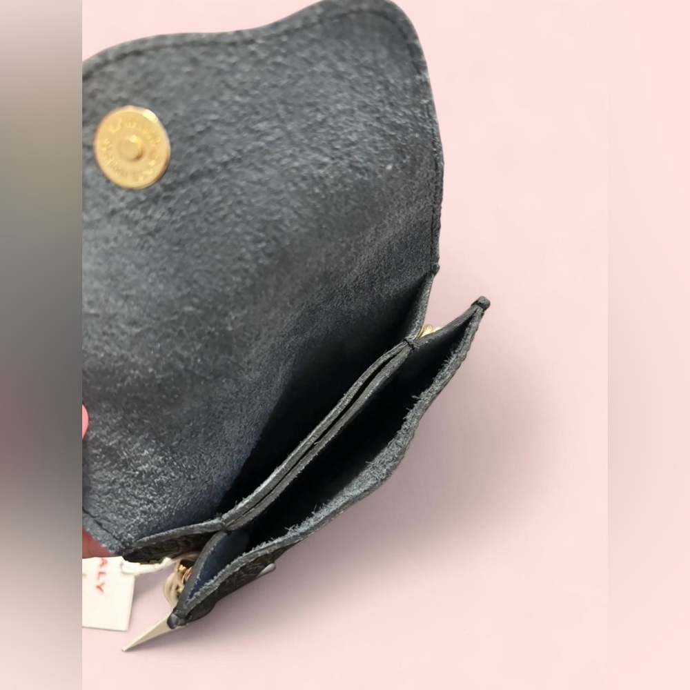 Black Genuine Leather Crossbody Bag from Italy - Picture 4 of 5